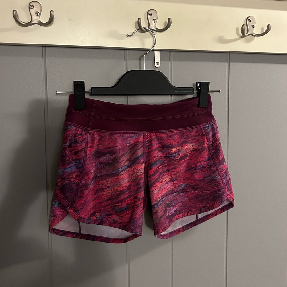 Lululemon ivivva shorts